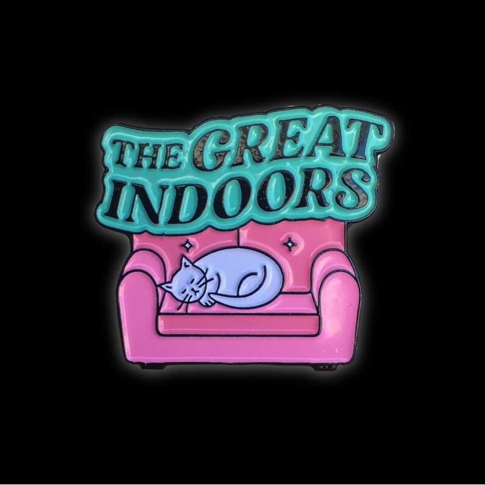 Cute Enamel Cat Pin 🐱